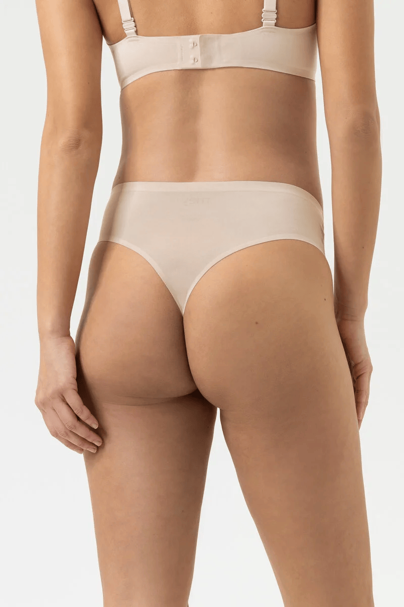 String1120055703bailey__2